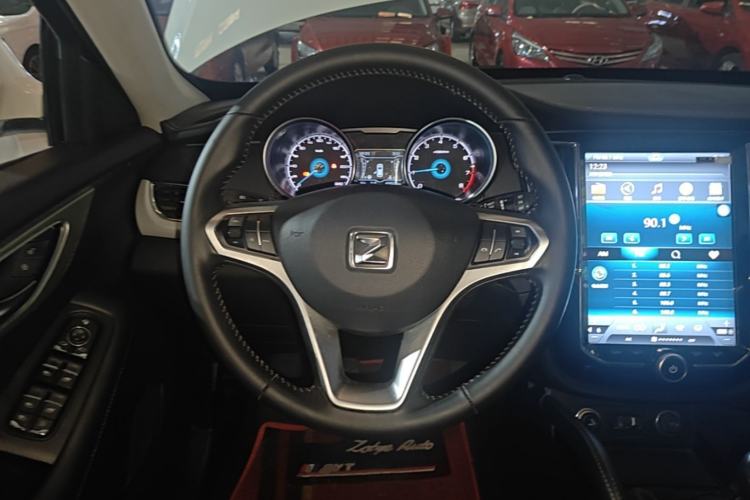 Used Zotye SR7 2016 1.5T Manual Cube Heart Edition China V Standard Steering Wheel