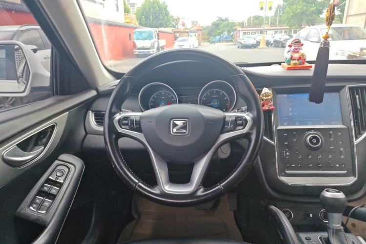 Used Zotye SR7 2016 1.5T CVT Cube Road Edition China IV Standard Steering Wheel