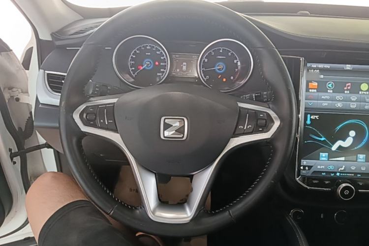 Used Zotye SR7 2016 1.5T Manual Cube Heart Edition China IV Standard Steering Wheel