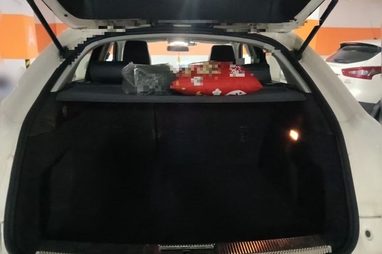 Used Zotye SR7 2016 1.5T Manual Cube Road Edition China V Standard Trunk