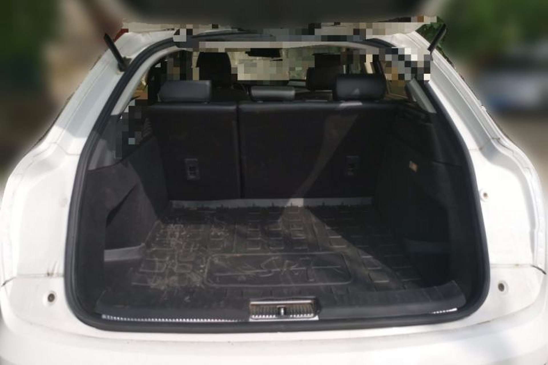 Used Zotye SR7 2016 1.5T CVT Cube Heart Edition China V Standard Trunk
