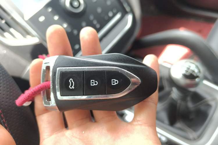 Used Zotye SR7 2016 1.5T Manual Cube Road Edition China V Standard Vehicle Key