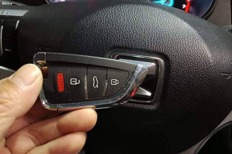 Used Zotye SR7 2016 1.5T Manual Cube Road Edition China V Standard Vehicle Key