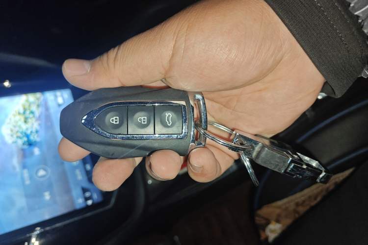 Used Zotye SR7 2016 1.5T Manual Cube Heart Edition China V Standard Vehicle Key