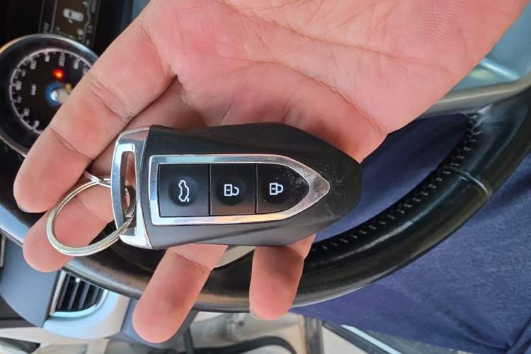 Used Zotye SR7 2016 1.5T Manual Cube Heart Edition China IV Standard Vehicle Key