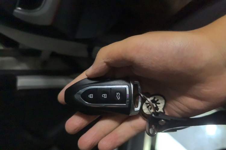 Used Zotye SR7 2016 1.5T Manual Cube Heart Edition China V Standard Vehicle Key