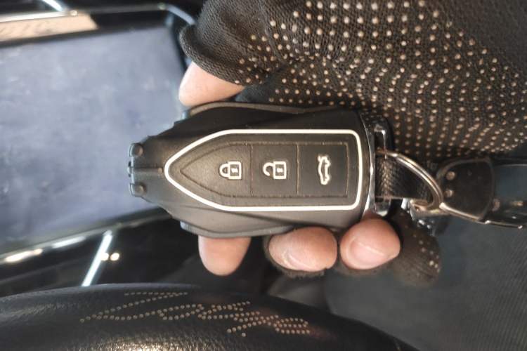 Used Zotye SR7 2016 1.5T Manual Cube Heart Edition China V Standard Vehicle Key