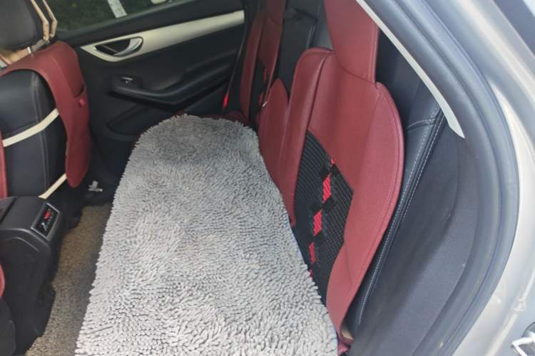 Used Zotye SR7 2016 1.5T CVT Cube Heart Edition China IV Standard Left Rear Seat