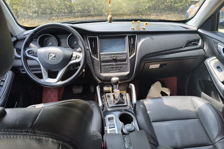 Used Zotye SR7 2017 1.5T CVT Cube Road Edition Center Console