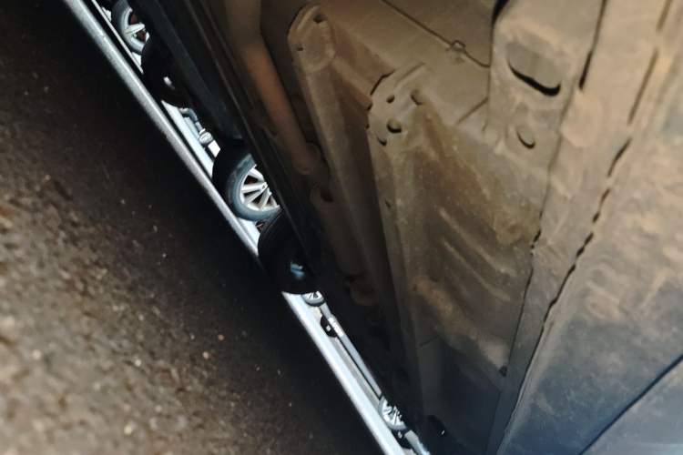 Used Zotye SR7 2017 1.5T Manual Cube Road Edition Chassis Rear Right