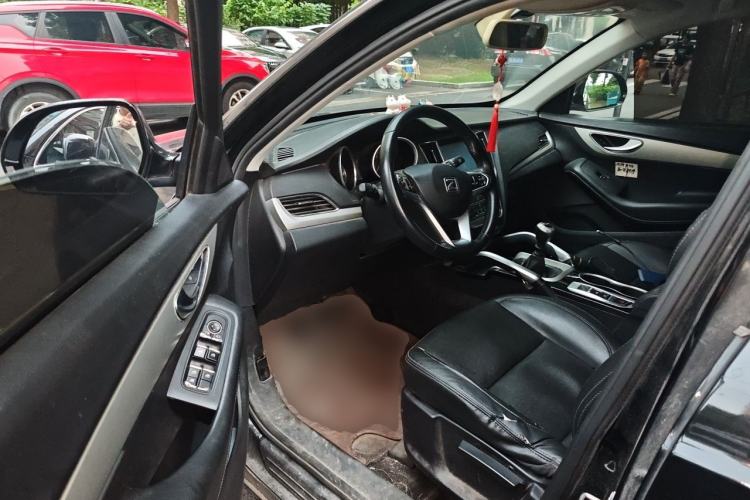 Used Zotye SR7 2017 1.5T Manual Cube Road Edition Driver Seat