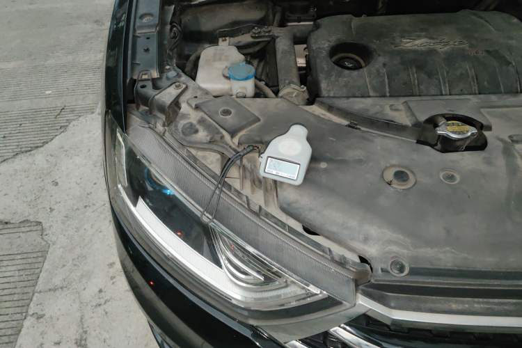 Used Zotye SR7 2017 1.5T CVT Cube Dream Edition Engine Bay Right