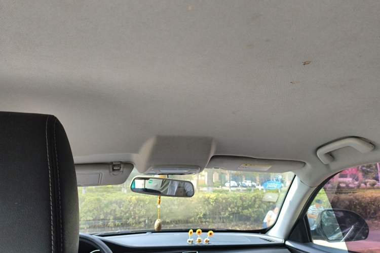 Used Zotye SR7 2017 1.5T CVT Cube Road Edition Headliner