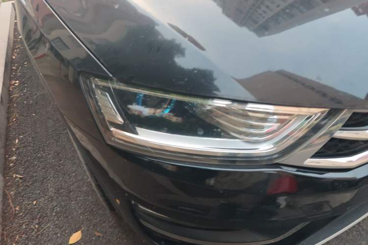 Used Zotye SR7 2017 1.5T Manual Cube Road Edition Right Front Headlight