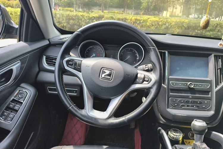 Used Zotye SR7 2017 1.5T CVT Cube Road Edition Steering Wheel