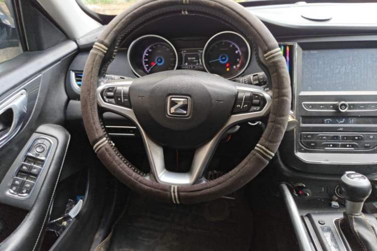 Used Zotye SR7 2017 1.5T CVT Cube Road Edition Steering Wheel