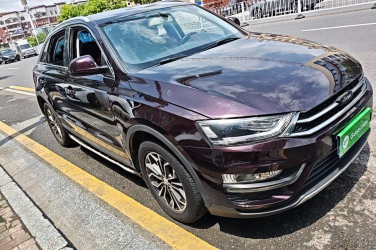 Used Zotye SR7 2017 1.5T Manual Cube Road Edition Front Right 45 Deg
