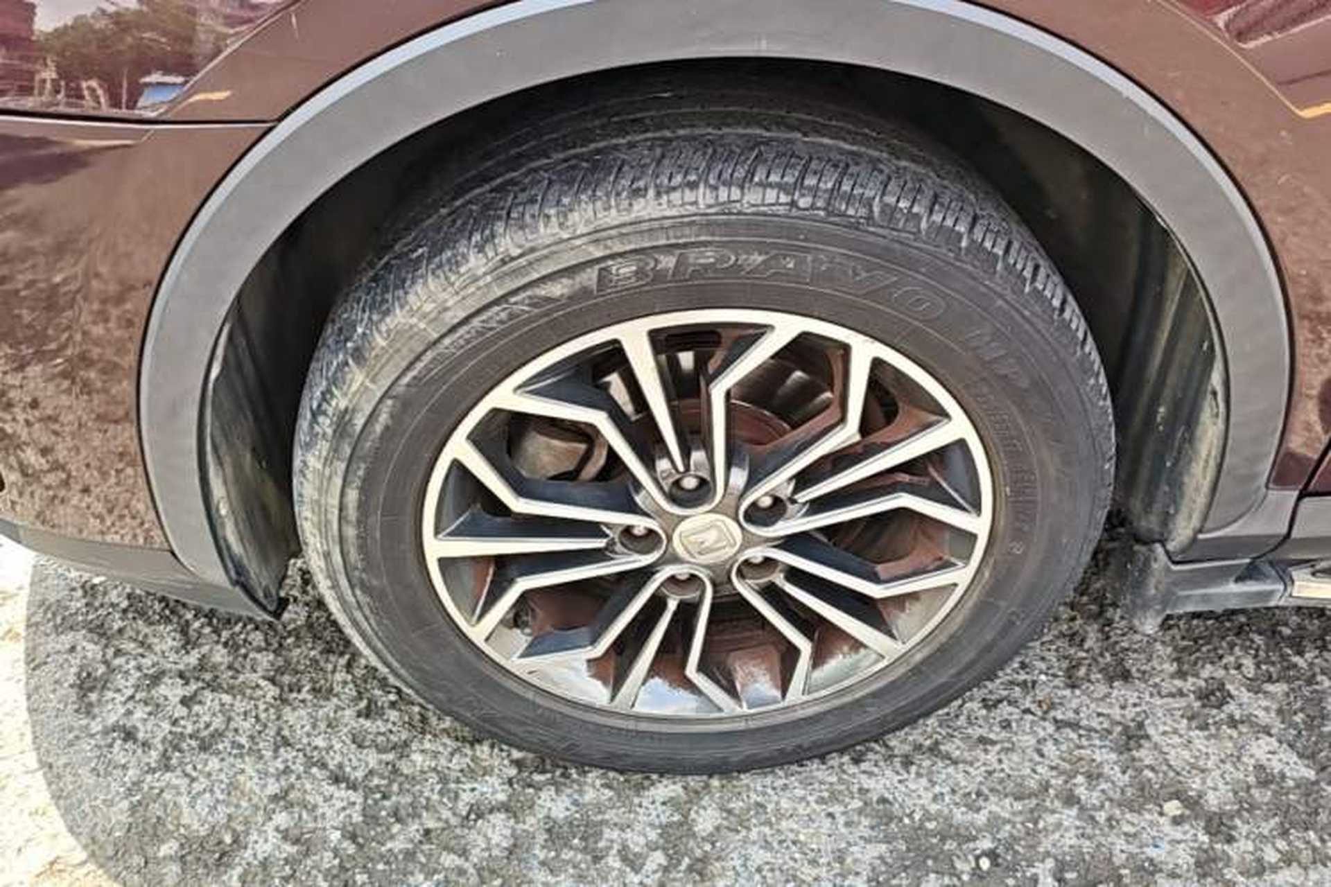Used Zotye SR7 2017 1.5T Manual Cube Road Edition Left Front Wheel Hub