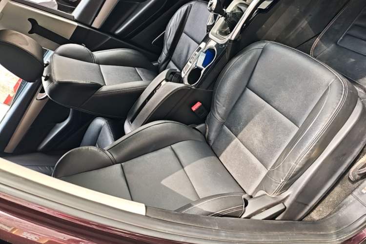 Used Zotye SR7 2017 1.5T Manual Cube Road Edition Right Front Seat