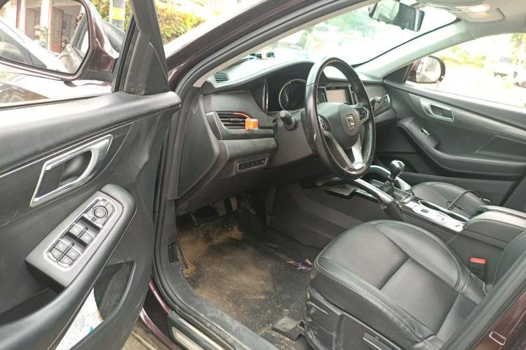 Used Zotye SR7 2017 1.5T Manual - Magic Cube Heart Edition Driver Seat