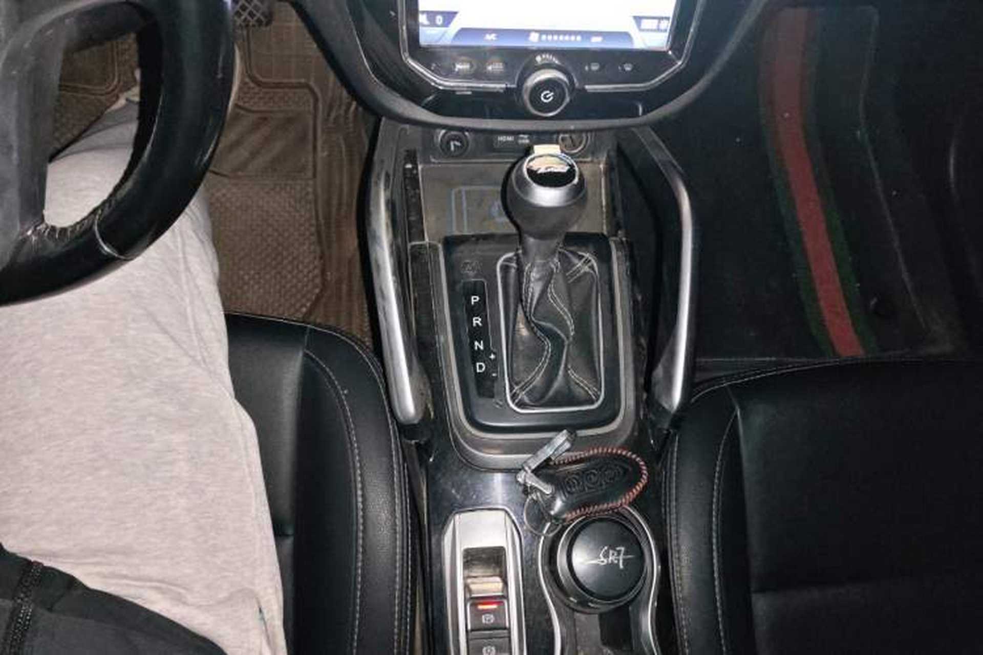 Used Zotye SR7 2017 1.5T CVT Cube Dream Edition Gear Lever