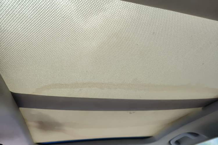 Used Zotye SR7 2017 1.5T Manual Cube Dream Edition Headliner