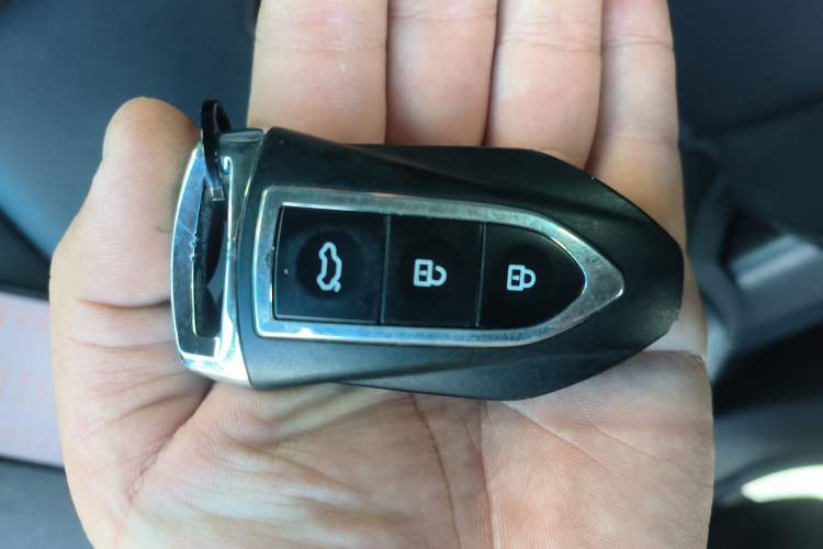 Used Zotye SR7 2017 1.5T CVT Cube Heart Edition Interior 1