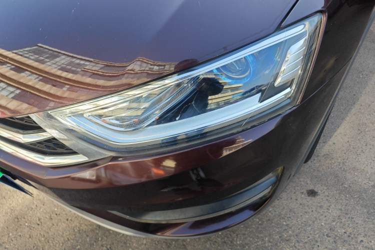 Used Zotye SR7 2017 1.5T Manual - Magic Cube Heart Edition Left Front Headlight