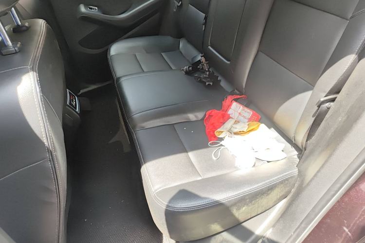 Used Zotye SR7 2017 1.5T Manual Cube Dream Edition Left Rear Seat