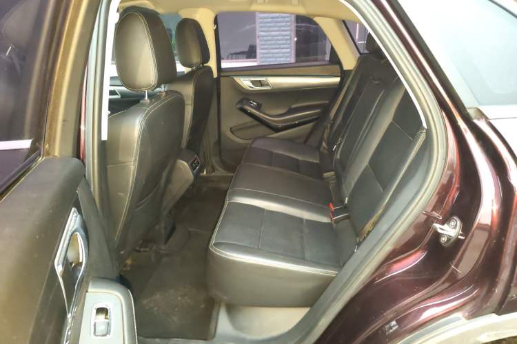 Used Zotye SR7 2017 1.5T CVT Cube Heart Edition Left Rear Seat