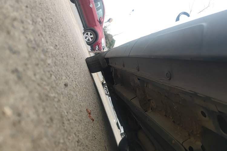 Used Zotye SR7 2017 1.5T CVT Cube Heart Edition Left Side Sill