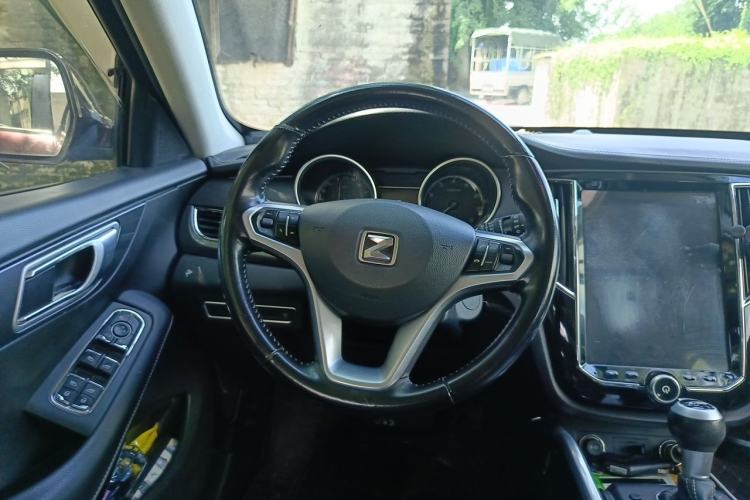 Used Zotye SR7 2017 1.5T CVT Cube Heart Edition Steering Wheel