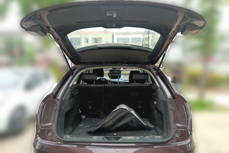 Used Zotye SR7 2017 1.5T Manual - Magic Cube Heart Edition Trunk