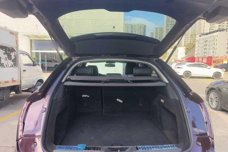 Used Zotye SR7 2017 1.5T CVT Cube Heart Edition Trunk