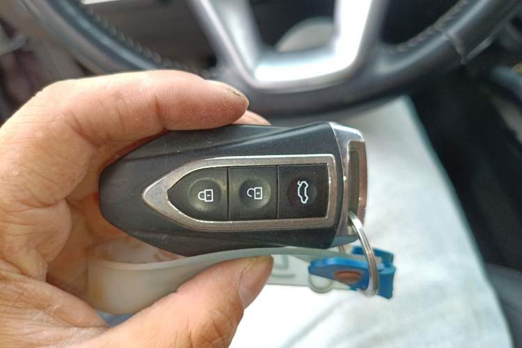 Used Zotye SR7 2017 1.5T Manual - Magic Cube Heart Edition Vehicle Key