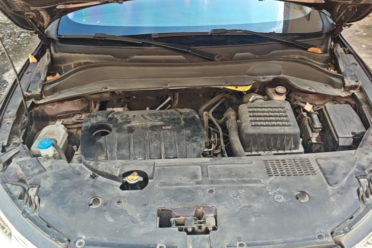 Used Zotye SR7 2017 1.5T Manual Cube Road Edition Engine Bay
