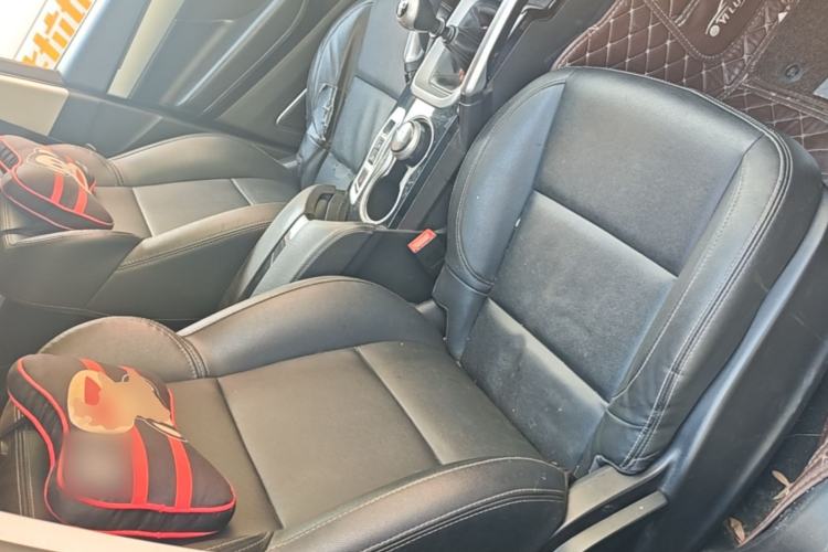 Used Zotye SR7 2017 1.5T Manual Cube Road Edition Right Front Seat