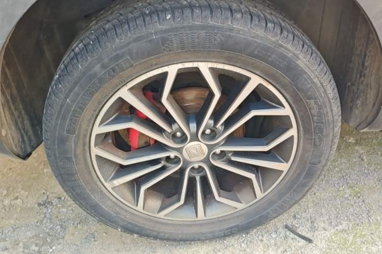 Used Zotye SR7 2017 1.5T Manual Cube Road Edition Right Rear Wheel Hub