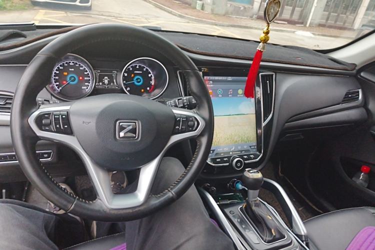 Used Zotye SR7 2017 1.5T CVT Cube Dream Edition Center Console
