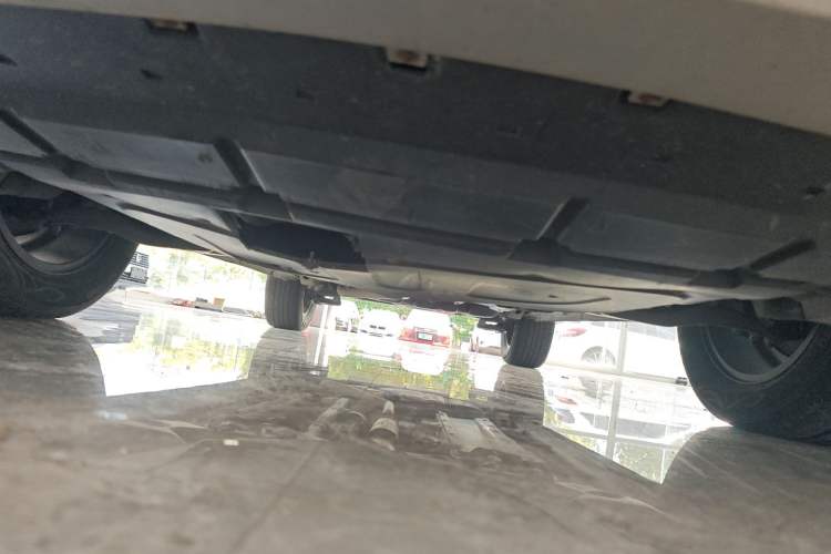 Used Zotye SR7 2017 1.5T CVT Cube Road Edition Chassis Front