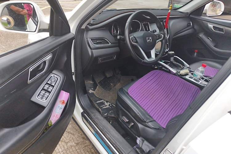 Used Zotye SR7 2017 1.5T CVT Cube Dream Edition Driver Seat