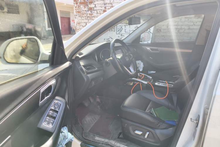 Used Zotye SR7 2017 1.5T CVT Cube Dream Edition Driver Seat