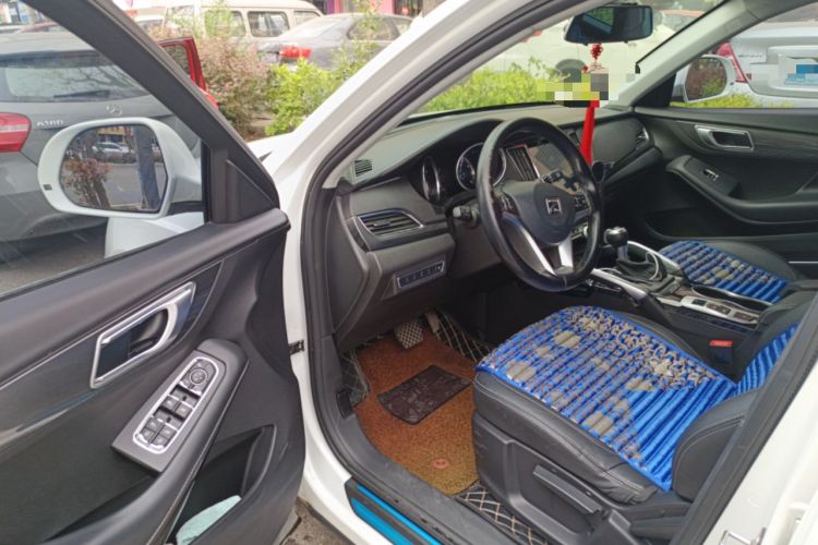 Used Zotye SR7 2017 1.5T CVT Cube Heart Edition Driver Seat