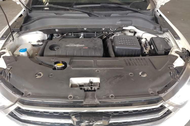 Used Zotye SR7 2017 1.5T CVT Cube Dream Edition Engine Bay