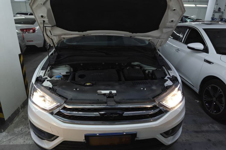 Used Zotye SR7 2017 1.5T CVT Cube Dream Edition Engine Bay