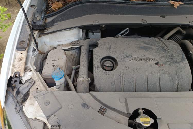 Used Zotye SR7 2017 1.5T CVT Cube Heart Edition Engine Bay Right