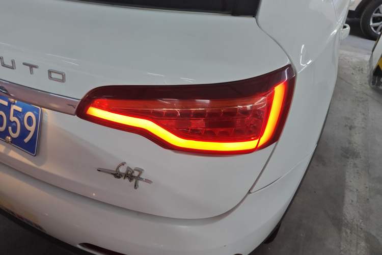 Used Zotye SR7 2017 1.5T CVT Cube Dream Edition Exterior 1