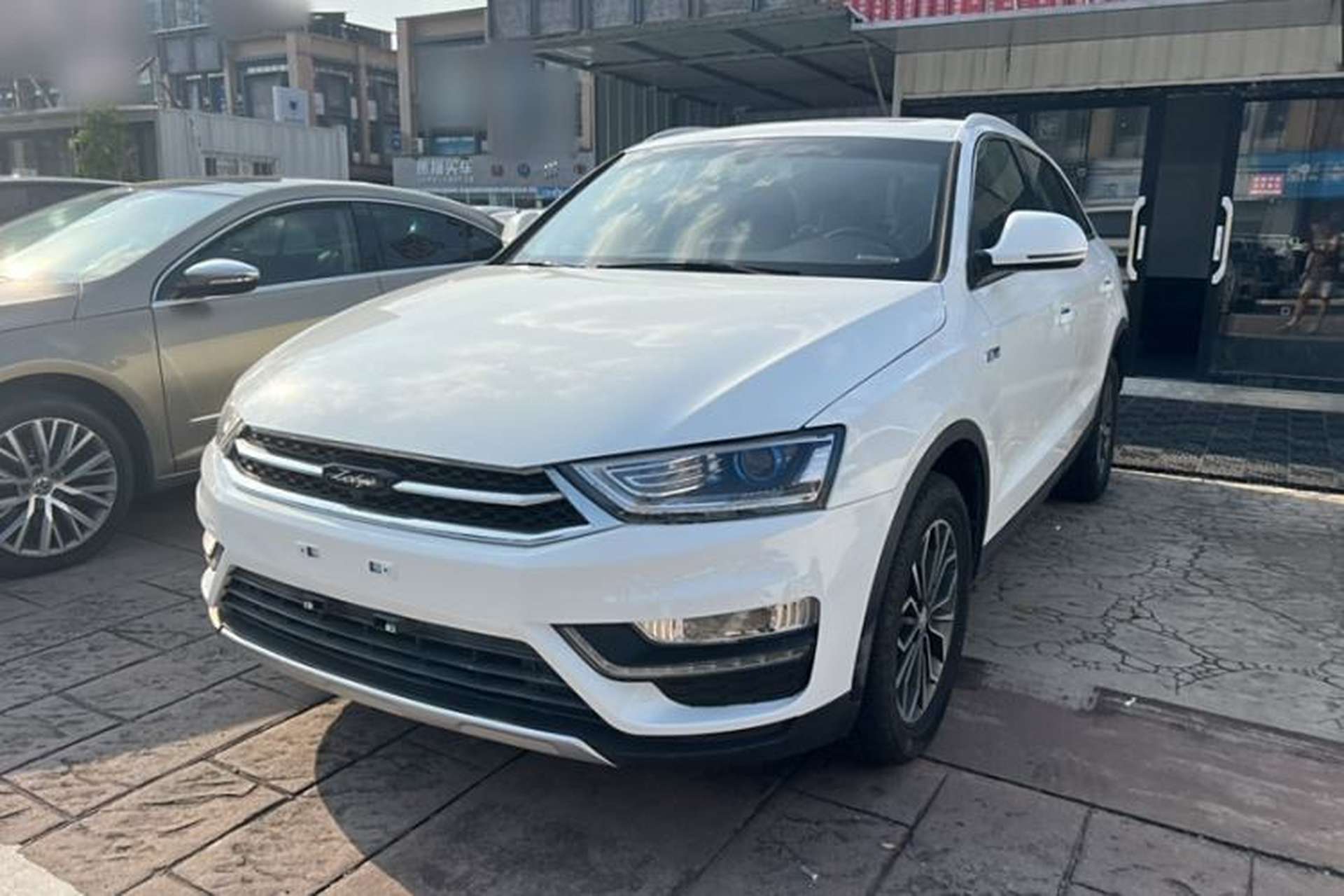 Used Zotye SR7 2017 1.5T CVT Cube Heart Edition Exterior 2