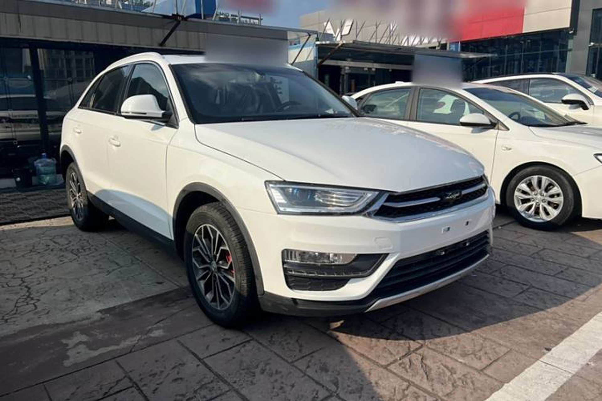 Used Zotye SR7 2017 1.5T CVT Cube Heart Edition Exterior 4