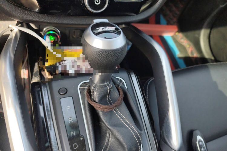Used Zotye SR7 2017 1.5T CVT Cube Dream Edition Gear Lever